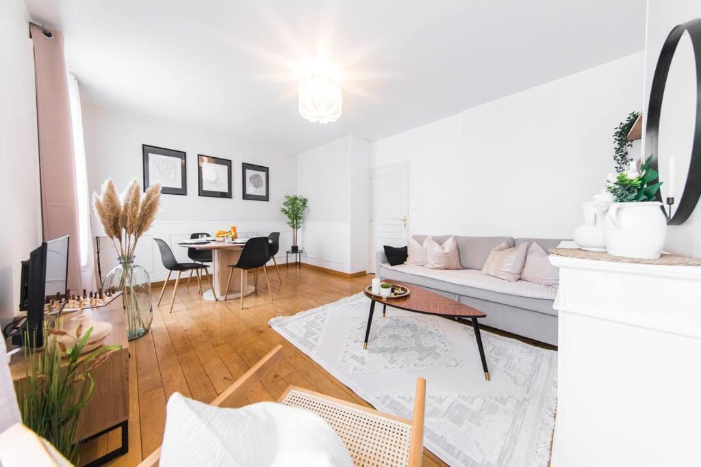 Appartement Lumineux 2 Chambres Coeur De Tours Exterior foto